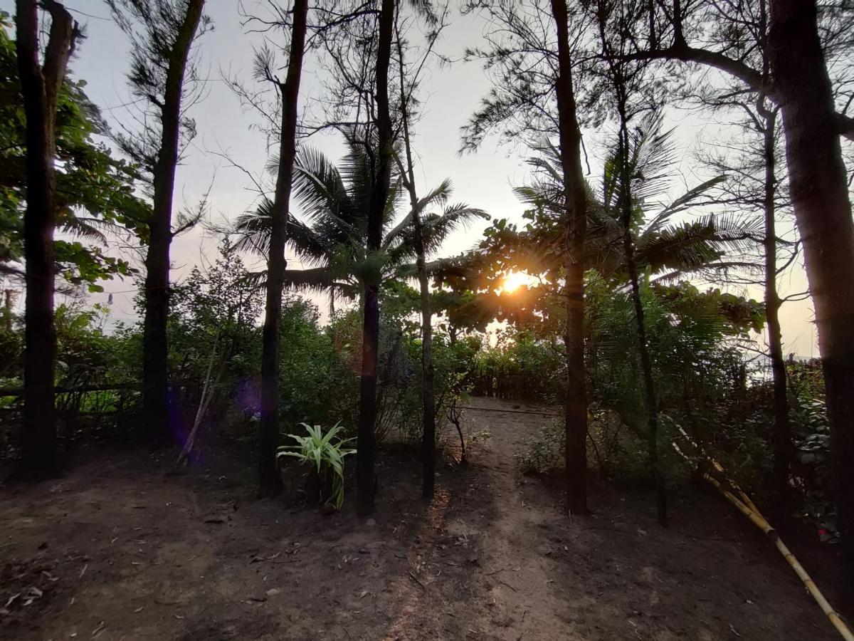 Surya Beach Cafe And Stay Gokarna  Exteriör bild